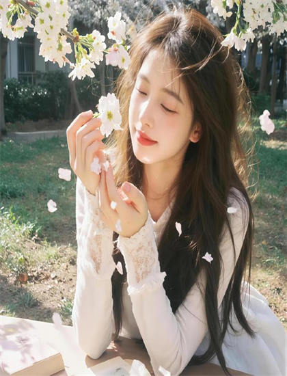 网友自拍小视频_一个妈妈的女儿3在线观看中文版_在野外被三个男人躁一夜